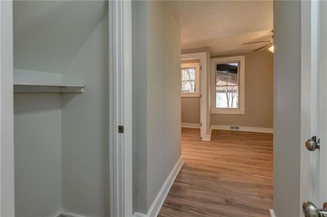 1020 S Mccoy Street, Independence, MO 64050