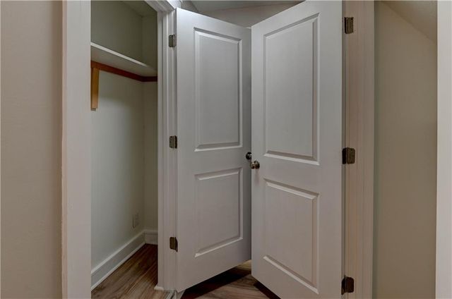 1020 S Mccoy Street, Independence, MO 64050