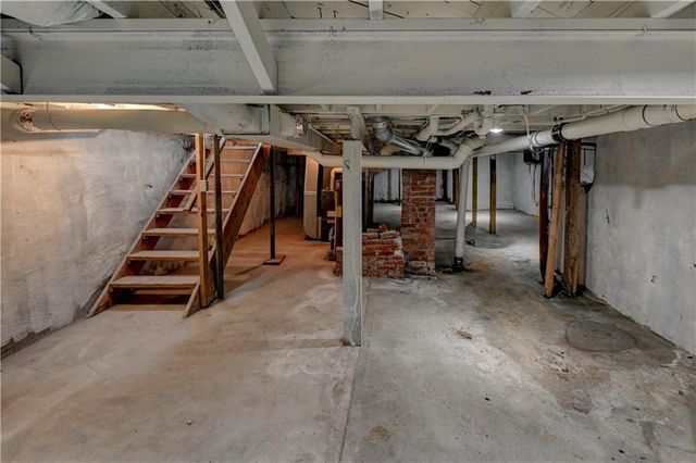 1020 S Mccoy Street, Independence, MO 64050