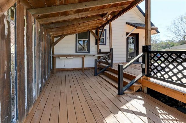 1020 S Mccoy Street, Independence, MO 64050