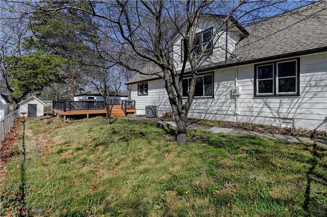 1020 S Mccoy Street, Independence, MO 64050