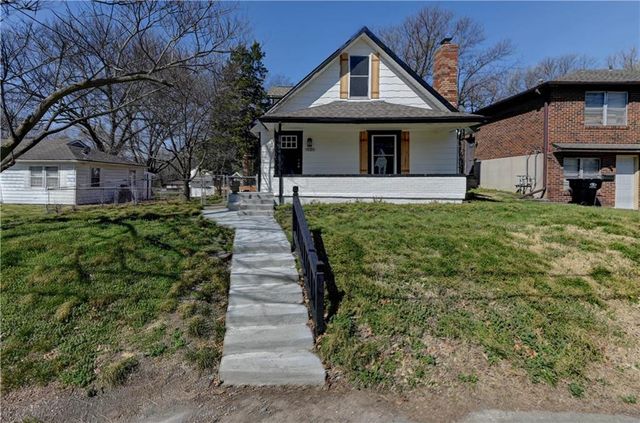 1020 S Mccoy Street, Independence, MO 64050