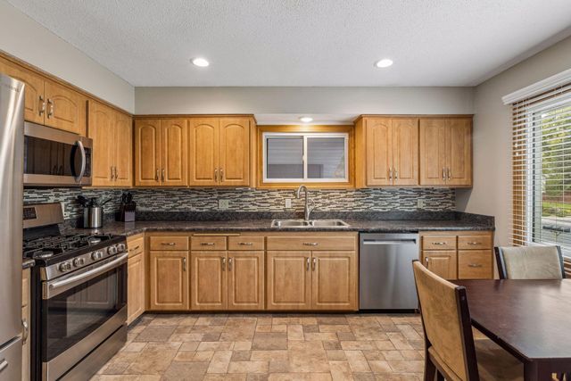 1858 Turquoise Trail, Eagan, MN 55122