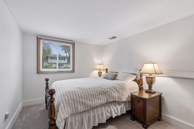 1858 Turquoise Trail, Eagan, MN 55122
