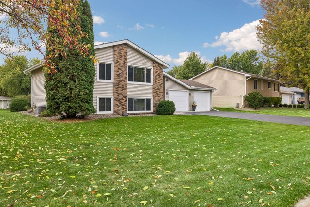 1858 Turquoise Trail, Eagan, MN 55122