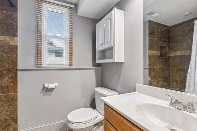 1858 Turquoise Trail, Eagan, MN 55122