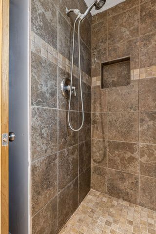 1858 Turquoise Trail, Eagan, MN 55122