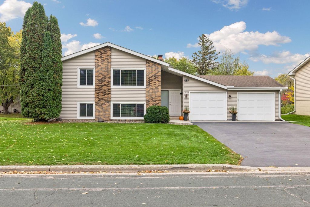 1858 Turquoise Trail, Eagan, MN 55122 — exterior