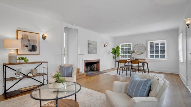 207 W Buffalo Avenue, Santa Ana, CA 92706