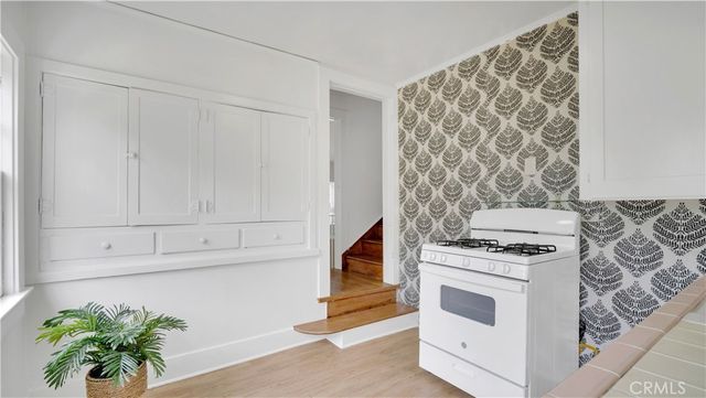 207 W Buffalo Avenue, Santa Ana, CA 92706