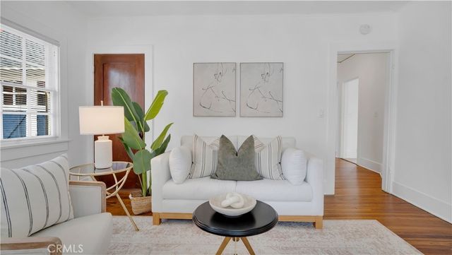 207 W Buffalo Avenue, Santa Ana, CA 92706