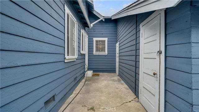 207 W Buffalo Avenue, Santa Ana, CA 92706