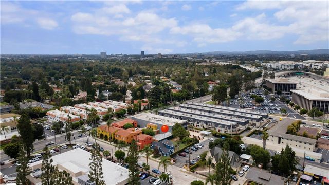 207 W Buffalo Avenue, Santa Ana, CA 92706