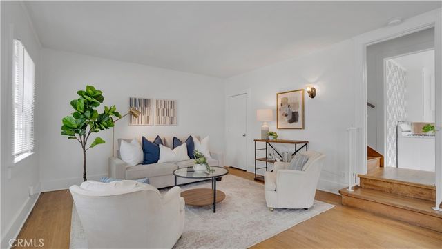 207 W Buffalo Avenue, Santa Ana, CA 92706