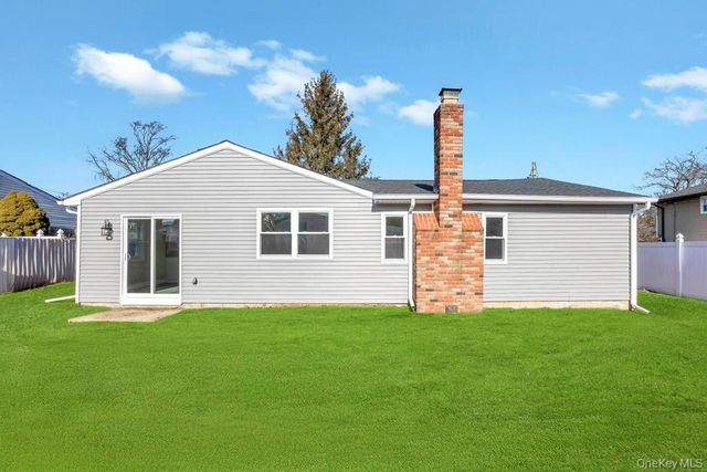 15 Marshall Street, Massapequa, NY 11758