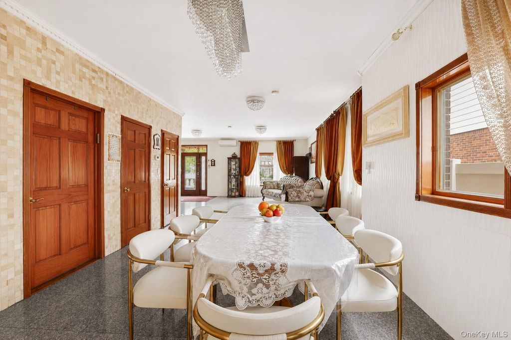 141-63 73rd Terrace, Kew Garden Hills, NY 11367 — photo 4