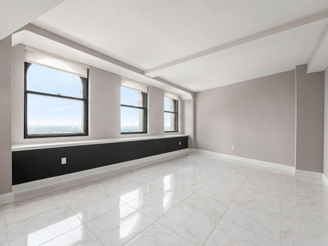 50 W Broad Street, 2501, Columbus, OH 43215