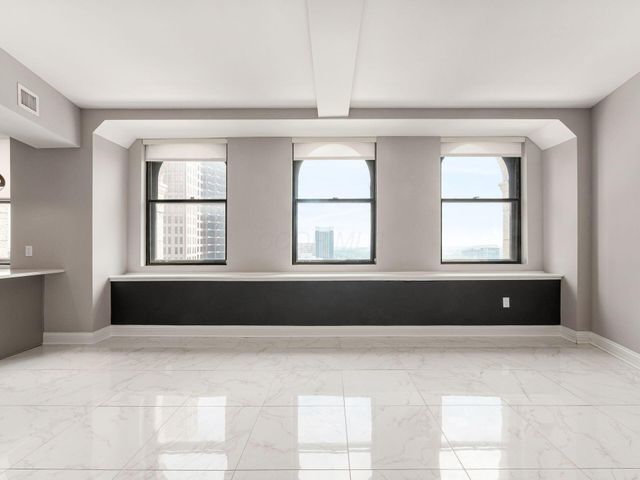 50 W Broad Street, 2501, Columbus, OH 43215