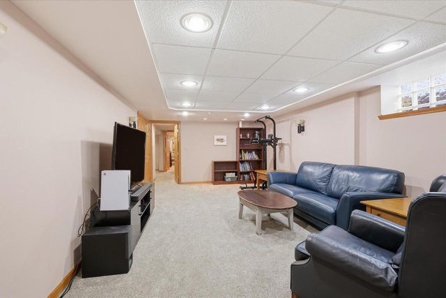 3845 Bradee ROAD, Brookfield, WI 53005