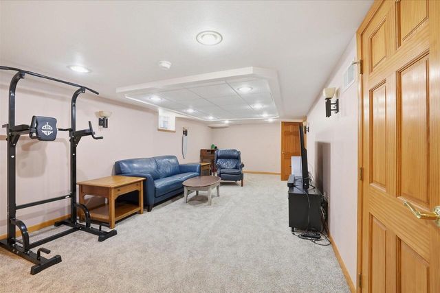 3845 Bradee ROAD, Brookfield, WI 53005