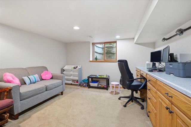 3845 Bradee ROAD, Brookfield, WI 53005