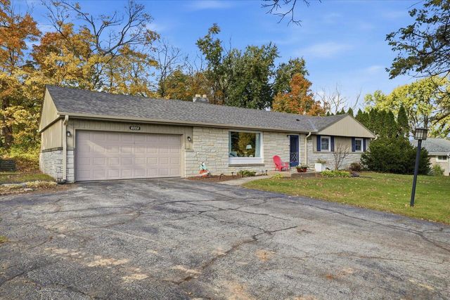 3845 Bradee ROAD, Brookfield, WI 53005