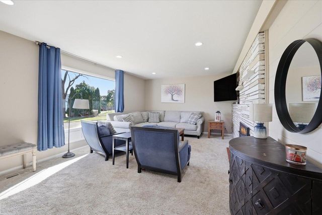 3845 Bradee ROAD, Brookfield, WI 53005