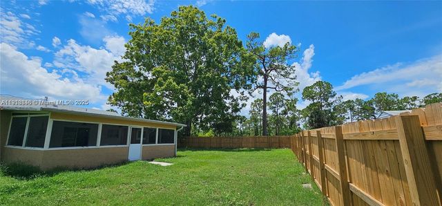 2425 Mohawk Ave ., Fort Pierce, FL 34946