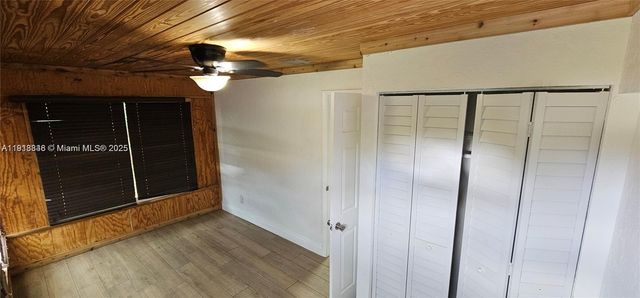 2425 Mohawk Ave ., Fort Pierce, FL 34946