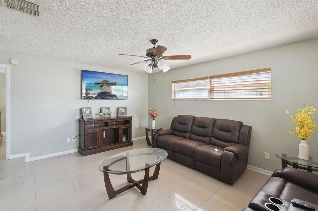 Image 12 of property listing at 611 CABORCA COURT, Ocoee, FL 34761