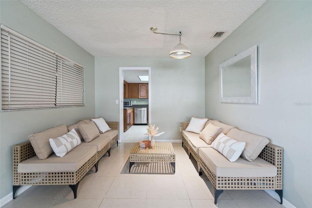 Image 14 of property listing at 611 CABORCA COURT, Ocoee, FL 34761