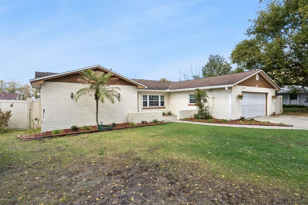 Image 4 of property listing at 611 CABORCA COURT, Ocoee, FL 34761