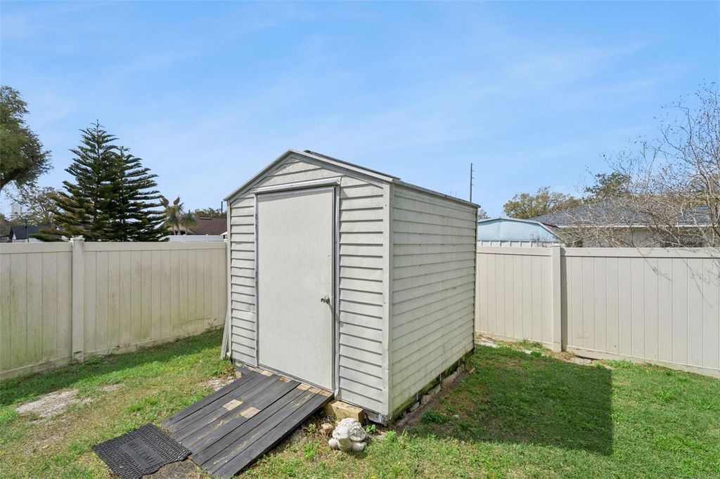 Image 34 of property listing at 611 CABORCA COURT, Ocoee, FL 34761