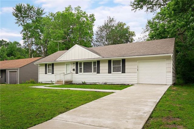 8600 Ford Avenue, Raytown, MO 64138
