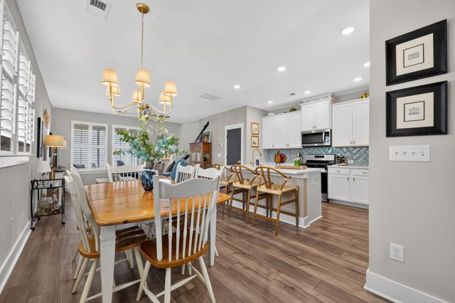 313 Eclipse Street, Summerville, SC 29486