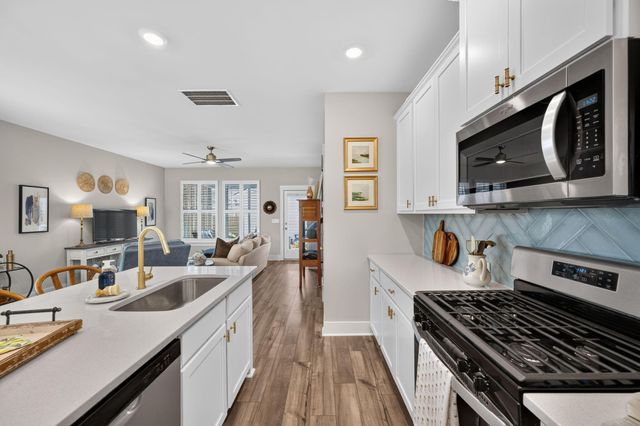 313 Eclipse Street, Summerville, SC 29486