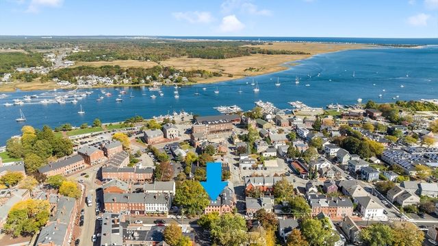 21-23 Middle Street LL, Newburyport, MA 01950