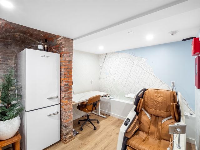 21-23 Middle Street LL, Newburyport, MA 01950