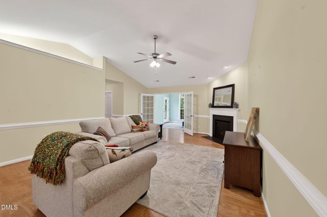3709 Tartan Lane, Burlington, NC 27215
