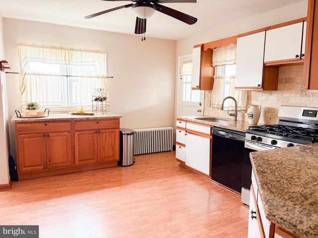 401 CHESTER AVE, Bellmawr, NJ 08031