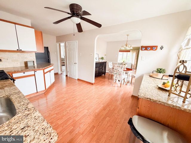 401 CHESTER AVE, Bellmawr, NJ 08031