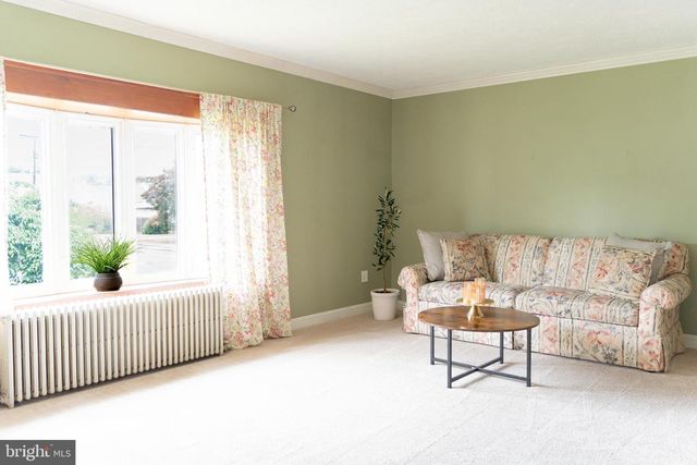 401 CHESTER AVE, Bellmawr, NJ 08031