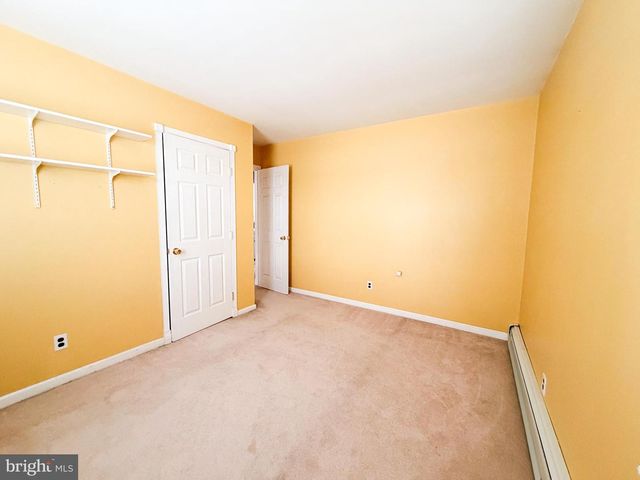401 CHESTER AVE, Bellmawr, NJ 08031