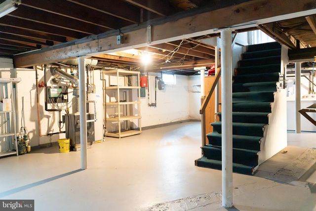 401 CHESTER AVE, Bellmawr, NJ 08031