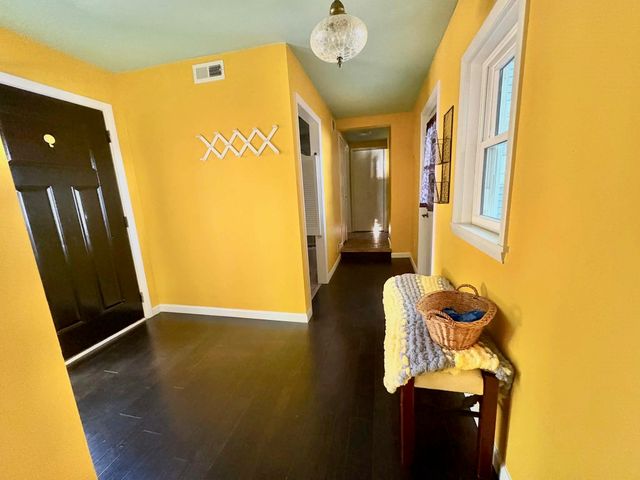 2669 N Lakeview Drive, Sanford, MI 48657