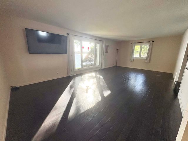 2669 N Lakeview Drive, Sanford, MI 48657