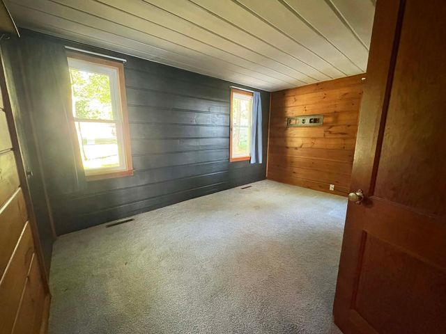 2669 N Lakeview Drive, Sanford, MI 48657