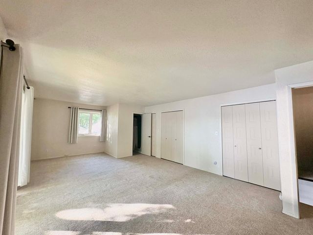 2669 N Lakeview Drive, Sanford, MI 48657