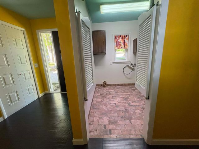 2669 N Lakeview Drive, Sanford, MI 48657