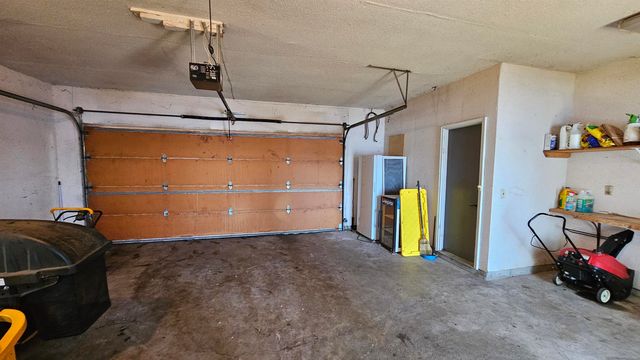 2669 N Lakeview Drive, Sanford, MI 48657